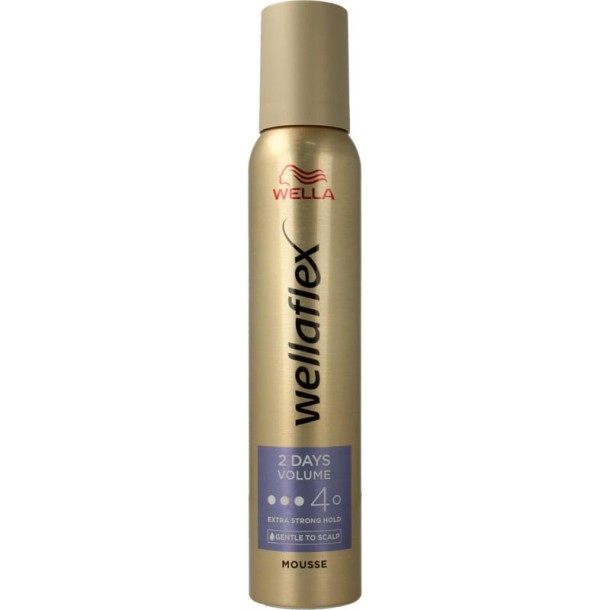 Wella 2Day volume ultra strong mousse (200 Milliliter)